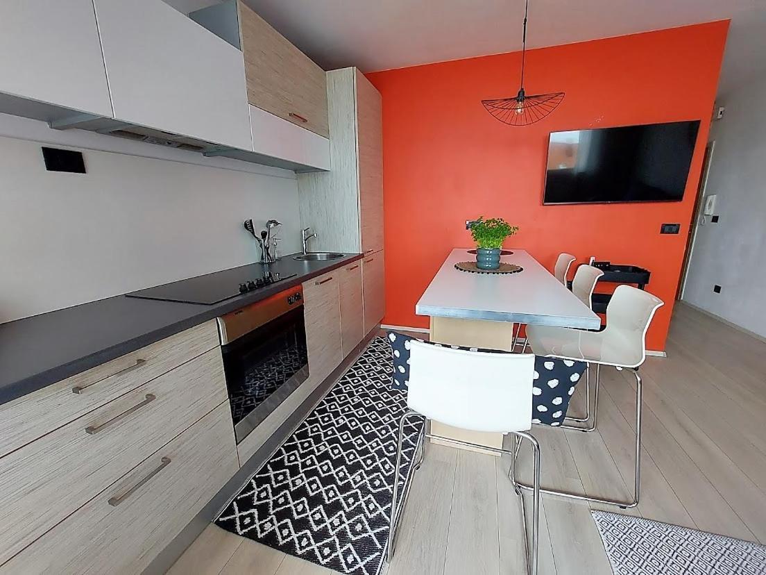 Urban Nest, Sunny Apartment 4 Stars Fiume Kültér fotó