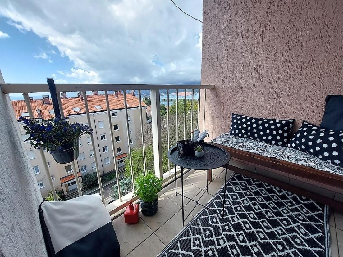 Urban Nest, Sunny Apartment 4 Stars Fiume Kültér fotó