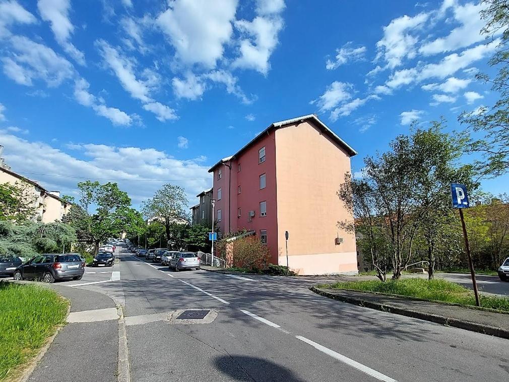 Urban Nest, Sunny Apartment 4 Stars Fiume Kültér fotó